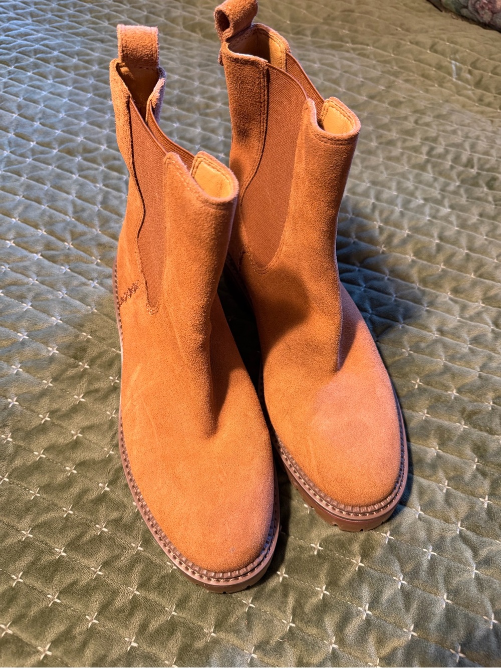 Crown Vintage Suede Chelsea Lug-Sole Ankle Boots - Brown - Picture 2 of 4